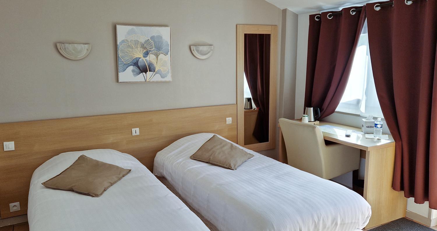 Hotel Du Commerce Фекам Экстерьер фото
